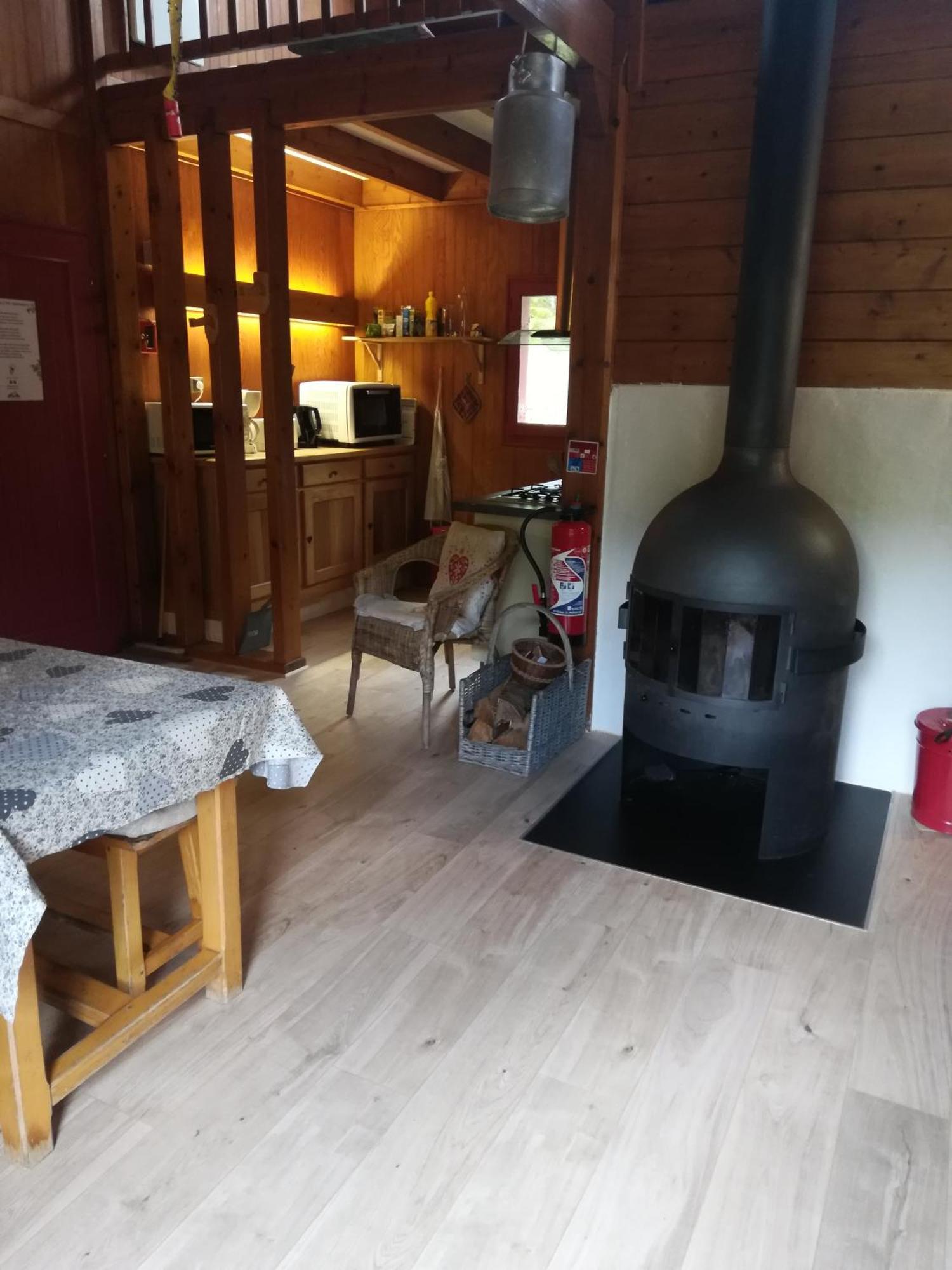 Les Chalets De La Foret D'Issaux Osse-en-Aspe エクステリア 写真